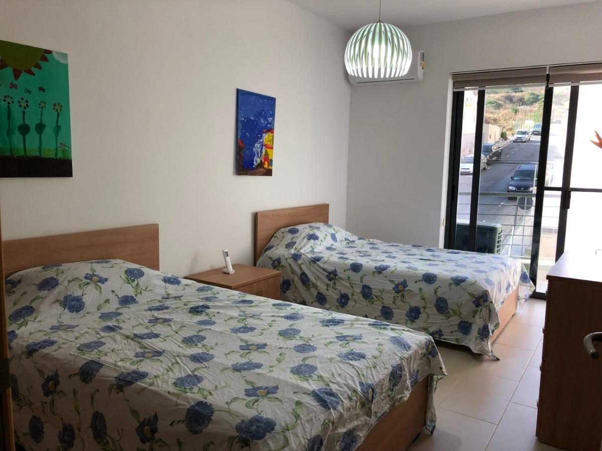 Modern Apartment With Sea View Меллиеха Экстерьер фото